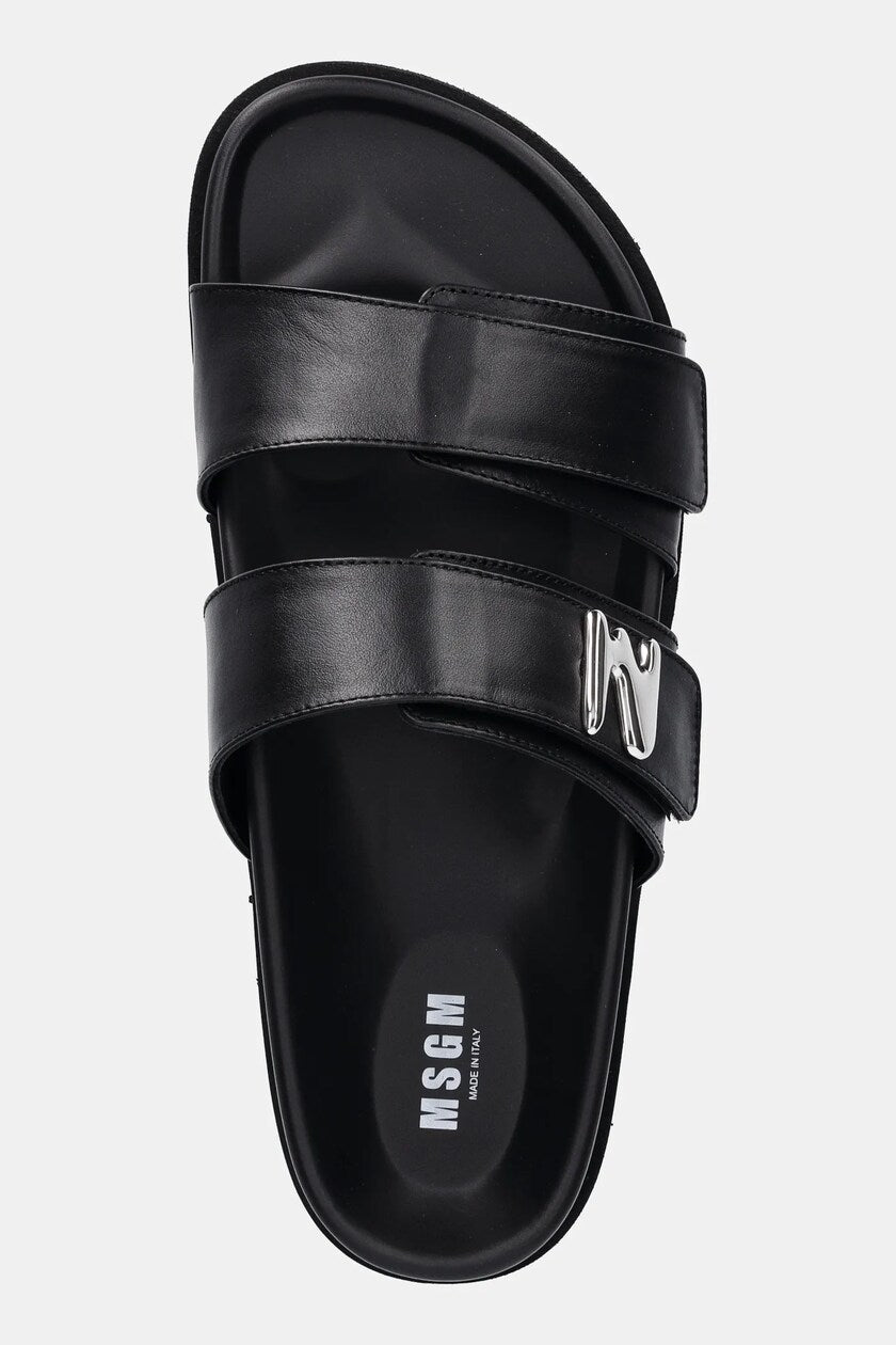Flat M Sandals