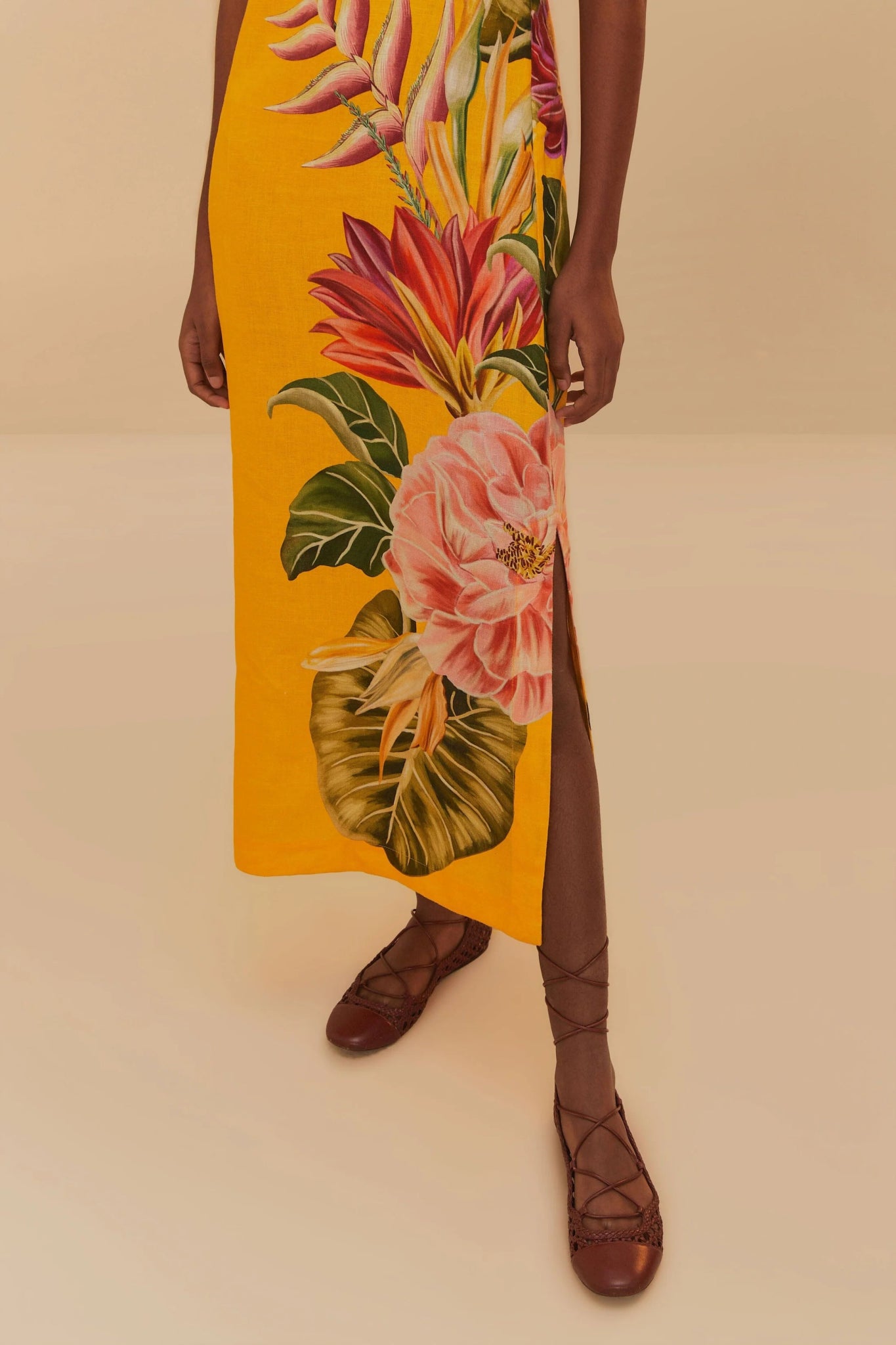 Farm Rio - Рокли - Flowers Linen Midi Dress - Love|Labels