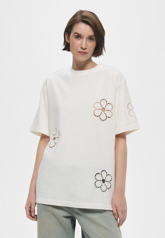 Cream T-Shirt With Floral Embroidery