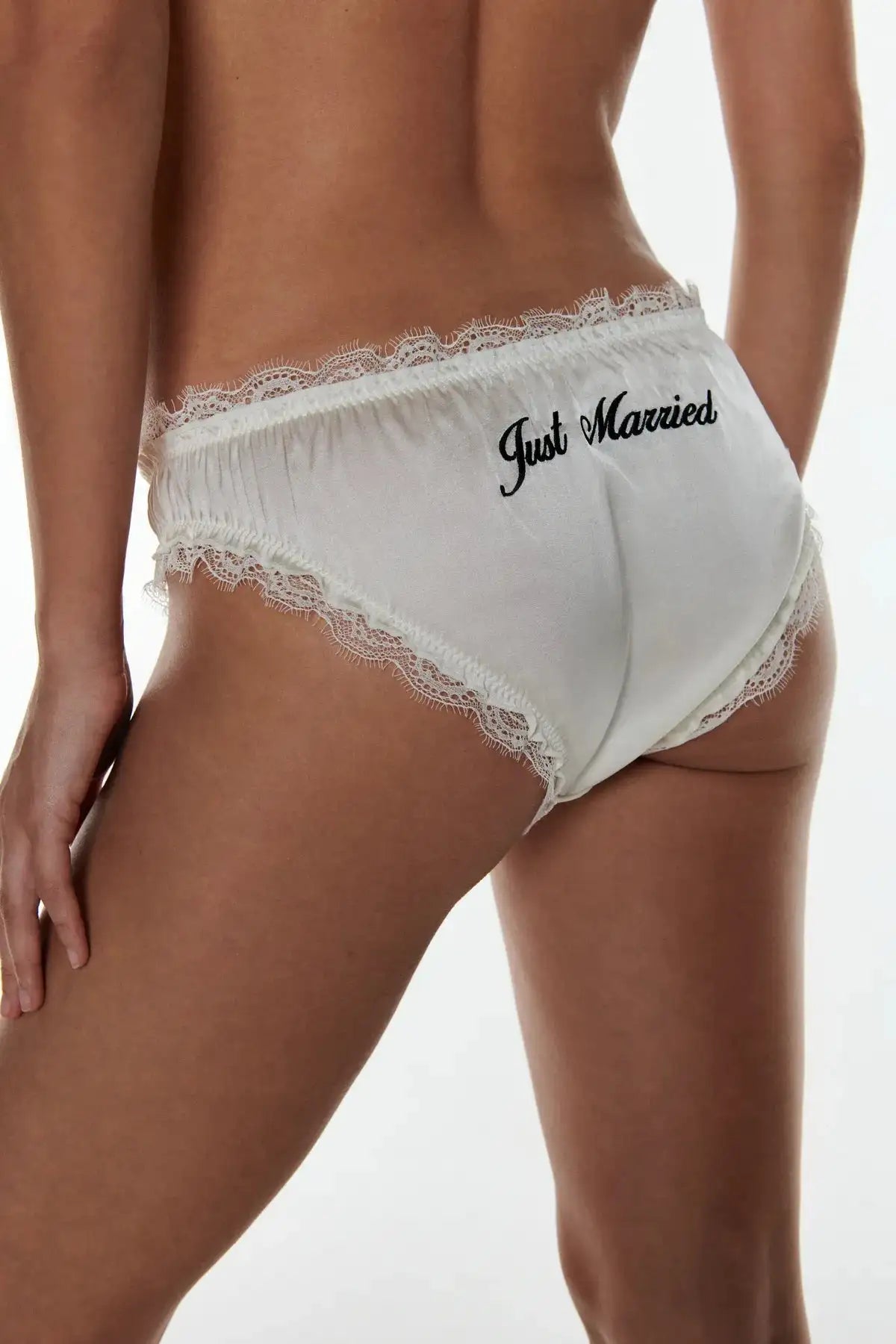 Love Stories Intimates - Бельо - Бикини - Lola Just Married Briefs - Love|Labels