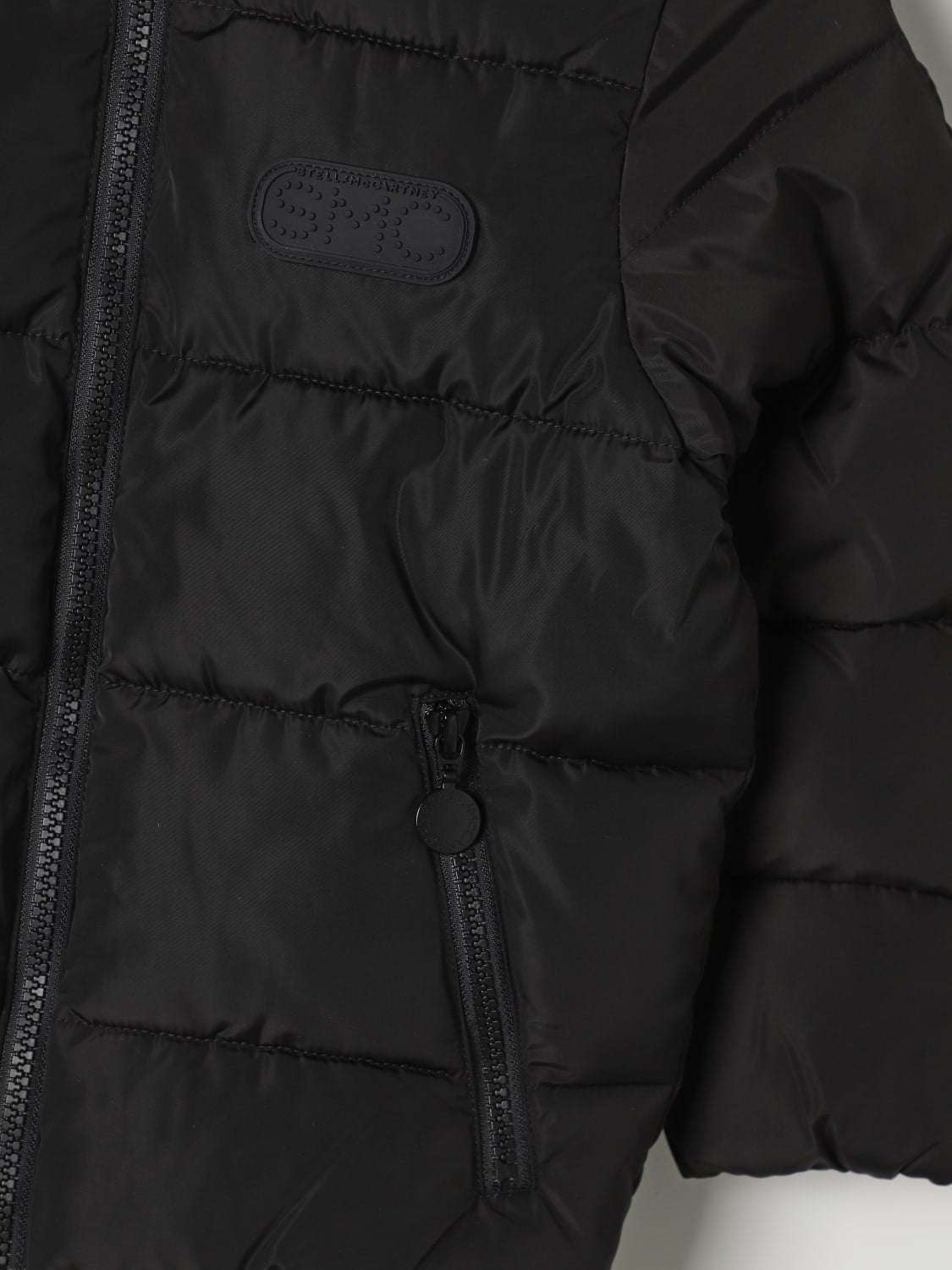 Stella McCARTNEY Kids - Якета - Black Embossed Logo Puffer - Love|Labels