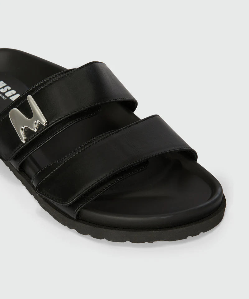 Flat M Sandals