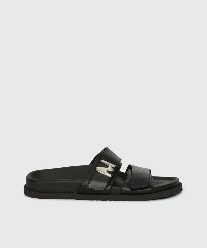 Flat M Sandals