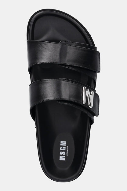 Flat M Sandals