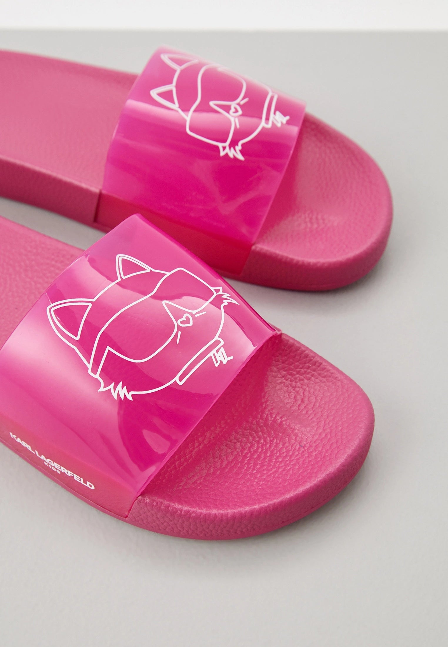 Sliders With Printed Design