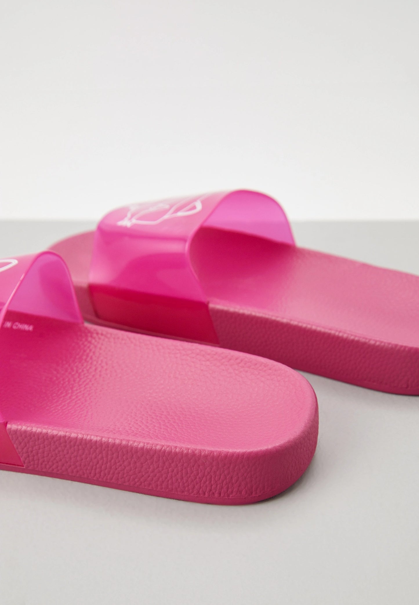 Sliders With Printed Design