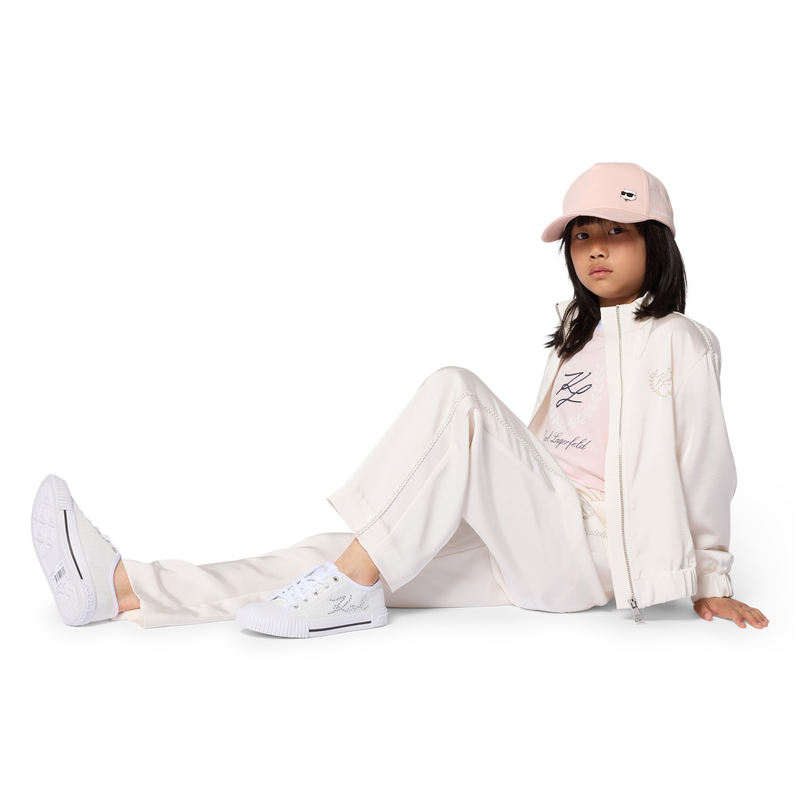 Cap With Adjustable Closure