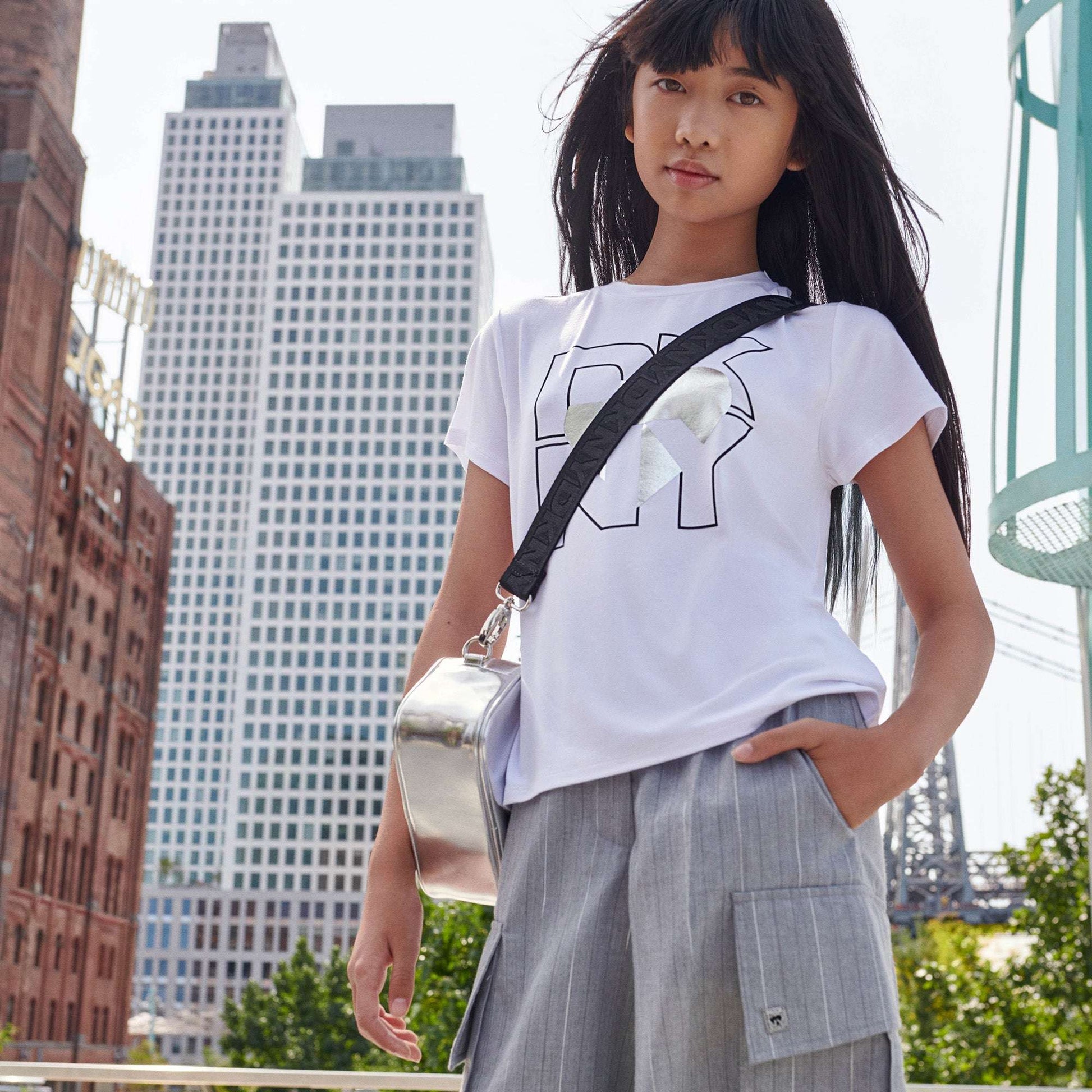 DKNY - Шорти - Long Shorts With Woven Stripes - Love|Labels