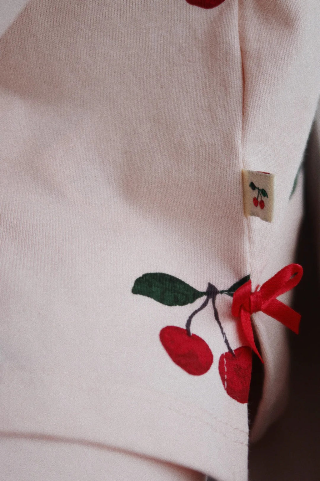 Drey Cherry Top