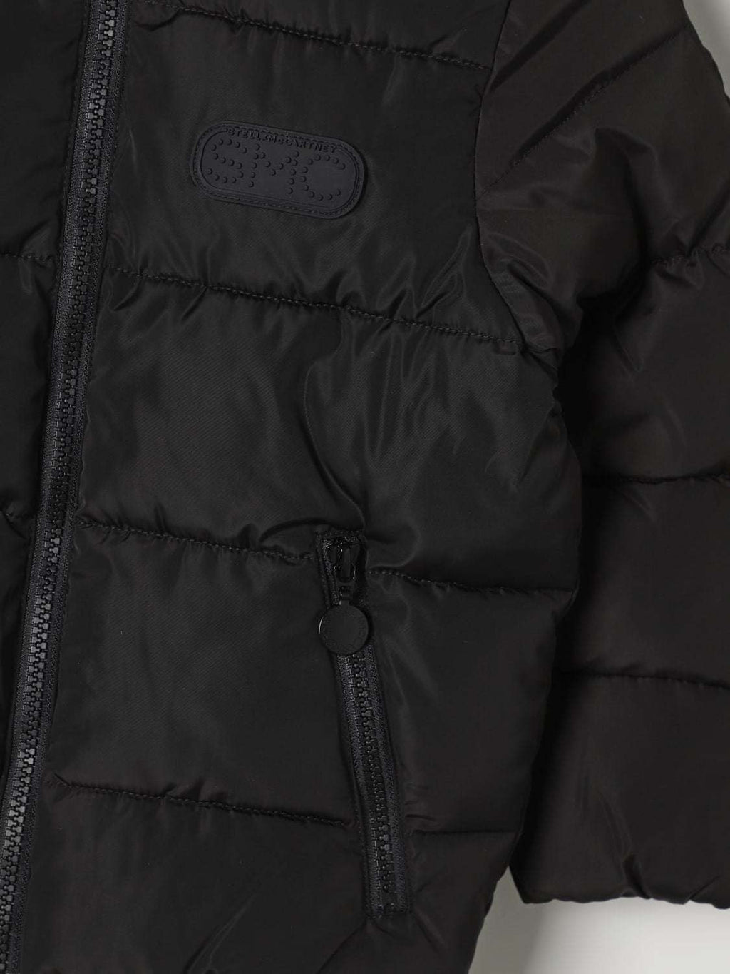 Stella McCARTNEY Kids - Якета - Black Embossed Logo Puffer - Love|Labels