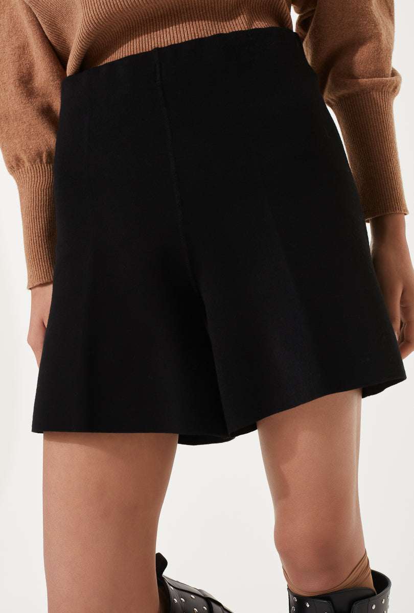 CIRCUS HOTEL - Шорти - Dark Blue CH Knitted Shorts - Love|Labels